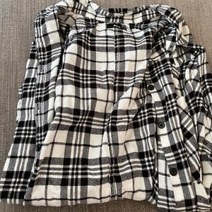 URBAN OUTFITTERS PLAID FLANNEL SHIRT